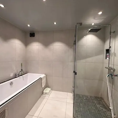 Beautiful Spacious W Garden * トロンハイム