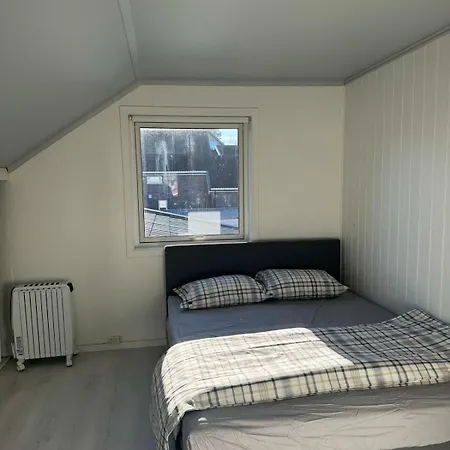 Beautiful Spacious W Garden Villa