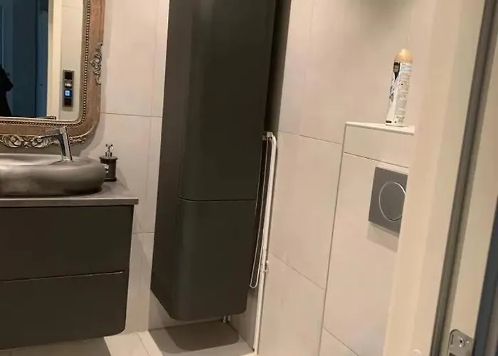 Villa Beautiful Spacious W Garden