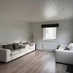فيلة Beautiful Spacious W Garden